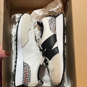 New Balance Fresh Foam Roav in Grey Blue